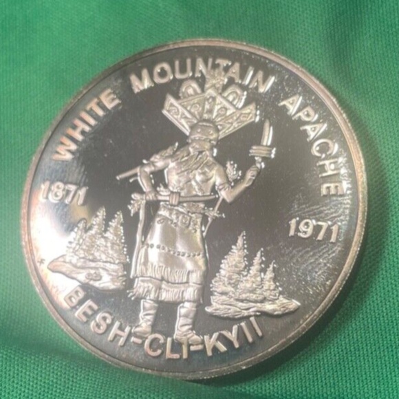 1971 Sovereign Nation of the Apache Indian Tribe .999 Silver Proof Round - Picture 6 of 6
